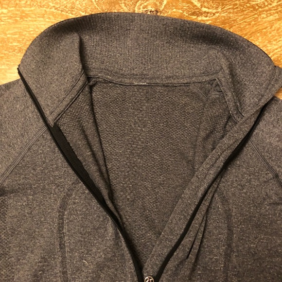Lululemon🍋 Zipper Tech Pullover 🏃🏼♀️ - Picture 6 of 8